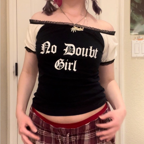 90s graphic milkmaid top - Picture 2 of 4